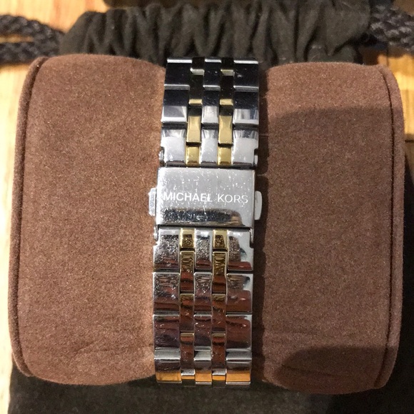 MICHAEL KORS WATCH - Picture 2 of 3